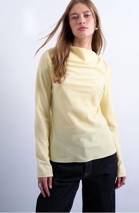Topshop Cowl Neck Velvet Top in Buttermilk at Nordstrom Rack, Size 6 Us (Fits Like 2-4)
