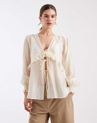 4th & Reckless Blusa in chiffon semitrasparente color crema con spacco allacciato sul davanti e volant-Giallo