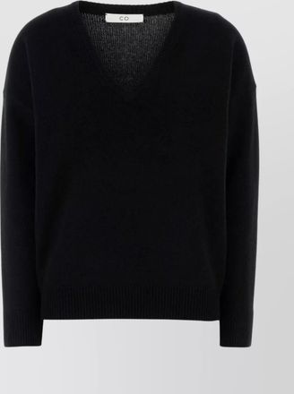 Co luxe cashmere knitwear v-neckline