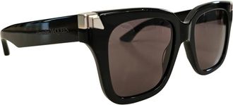Alexander McQueen Alexander McQueen, Sunglasses, female, Black, Size: ONE SIZE Punk Rivet Sunglasses