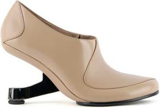United Nude Eamz Dana Pumps in Timeless Taupe at Nordstrom, Size 39