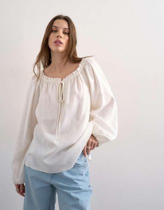 Topshop Blusa a trapezio misto lino bianca allacciata sul davanti-Bianco