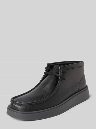 Clarks Schn&uuml;rschuhe mit strukturierter Sohle in Black, Gr&ouml;&szlig;e 41