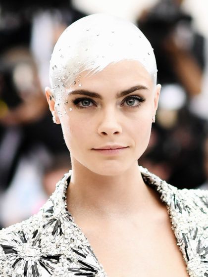 ¡Todo sobre el corte de pelo de Cara Delevigne!