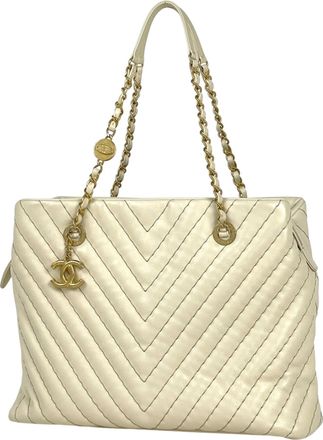 Chanel Ivory Leather Shoulder Bag Tote Bag (Pre-Owned)