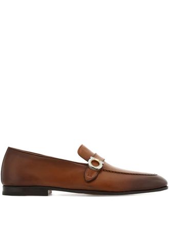 Ferragamo Tramezza gancini-buckle loafers - men - CALFSKIN/CALFSKIN/Goat Skin/CALFSKIN - 8EE - Brown