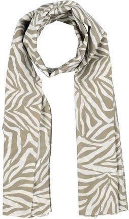 Brunello Cucinelli ACCESSOIRES - Schals auf YOOX.COM