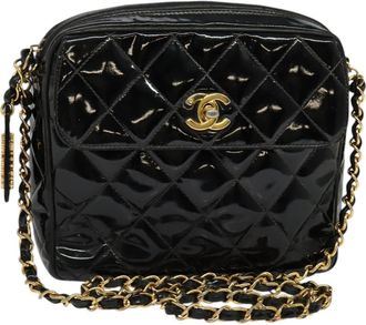 Chanel Vintage Square Front Pocket Camera Bag Quilted Patent Black Leather Bag (Pre-Owned)