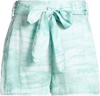 Bella Dahl Shorts & Bermuda Shorts