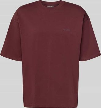 Review Oversized T-Shirt mit Logo und Rundhalsausschnitt in Bordeaux, Gr&ouml;&szlig;e XXL
