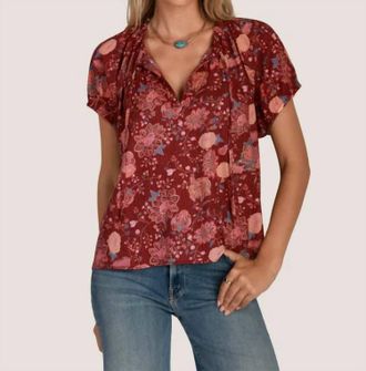 Dylan Camelia Top In Red Multi