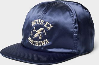 Deus Mens Suka satin cap