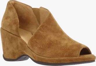 L'Amour Des Pieds Womens Oksana Sandal In Coffee