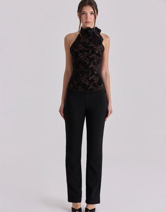 House of CB Natalya - Top accollato in pizzo nero con fiocco rimovibile