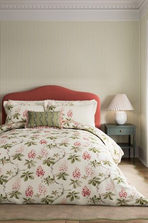Sanderson Chestnut Tree Cotton Duvet Cover Set in Cream | Size: Super King