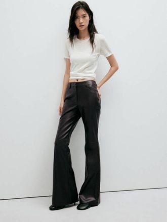 Mango Pantaloni flare similpelle cioccolato - Donna - 36 - MANGO
