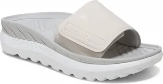 Vionic Womens Rejuvenate Recovery Sandal In White Vapor
