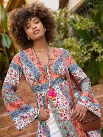 Joe Browns Boho Slit Front Tunic in Ditsy Floral Stripe at Nordstrom, Size 20