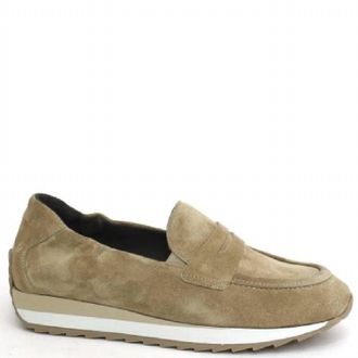 Softwaves Womens Delsie Loafer In Sahara Suede