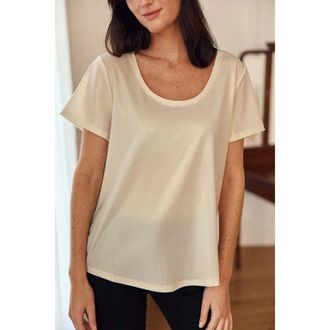 La petite &eacute;toile T-shirt met ronde hals in glanzend tricot, TIA