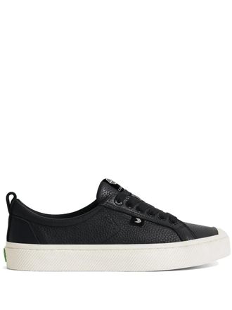 Cariuma OCA low-top leather sneakers - Black