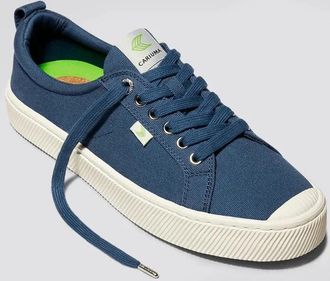 Cariuma Womens Cariuma OCA Low Sneakers Shadow Blue Canvas Comfort Shoes GAL1058