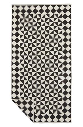Slowtide Gatsby Bath Towel in Black at Nordstrom