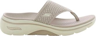 Skechers GO Walk Arch Fit 2.0 Carrie - Dames - Slippers - Beige - 42 EU - Schoenen