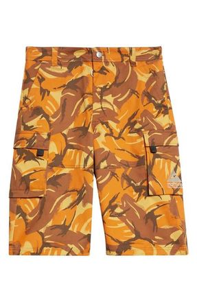 Martine Rose Camouflage Utility Cargo Shorts in Orange Camo at Nordstrom, Size Medium