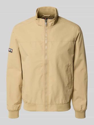 Superdry Jacke mit Stehkragen und Eingrifftaschen in Beige, Gr&ouml;&szlig;e XXXL