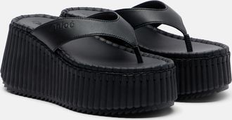 Chlo&eacute; Chlo&eacute; Nama leather platform thong sandals