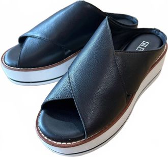 Silent D Womens Orelia Sandal In Black