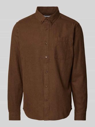 Knowledge Cotton Apparel Custom Fit Freizeithemd mit Button-Down-Kragen in Dunkelbraun, Gr&ouml;&szlig;e XL