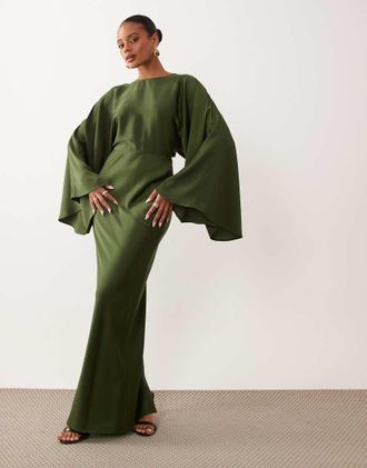 Asos Vestito lungo kaki testurizzato con taglio sbieco in vita e maniche ad ali di pipistrello-Verde