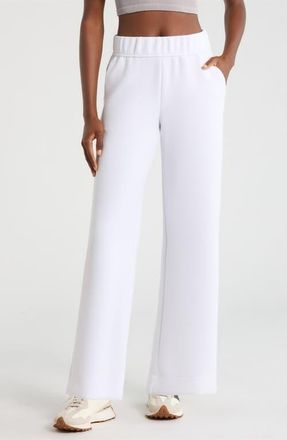 Lord & Taylor Dreamweave Relaxed Straight Leg Pants in Brilliant White at Nordstrom, Size X-Large 30