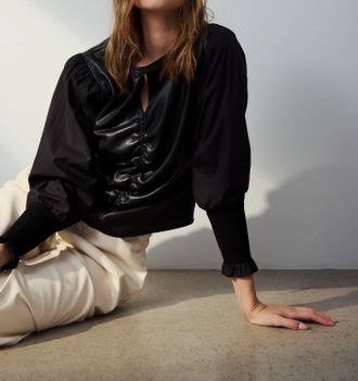 M&eacute;lissa Nepton Audrey Top In Black