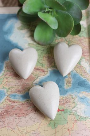 Kalalou Set Of Six Hand Carved Stone Hearts- White