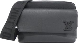 Louis Vuitton Black Leather Shoulder Bag (Pre-Owned)