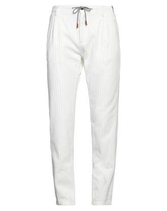 Eleventy BOTTOMWEAR - Pantaloni su YOOX.COM