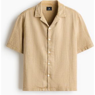 H&M Relaxed Fit Short-sleeved Muslin Shirt in Dusty Yellow at Nordstrom, Size Xx-Large
