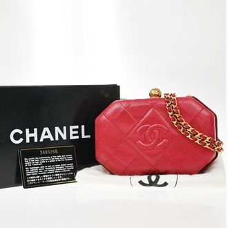 Chanel Vintage Chain Frame Quilted Lambskin Red Leather Handbag (Pre-Owned)
