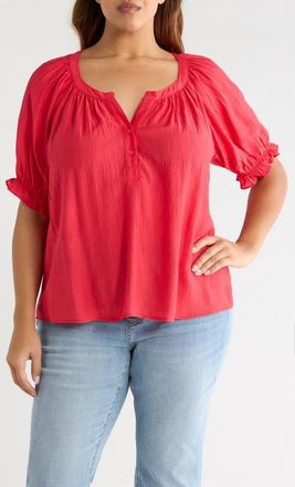 Liverpool L.A. Crinkled Puff Sleeve Top in Cherry Rose at Nordstrom, Size 2X