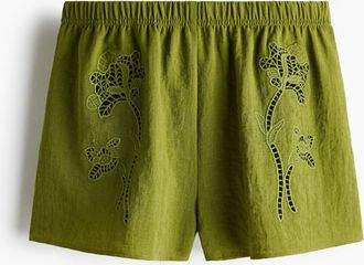 H&M Shorts mit Broderie Anglaise - Gr&uuml;n