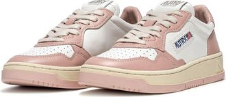 Autry Medalist Low Sneaker in Leather White/Pink at Nordstrom Rack, Size 5Us / 35Eu
