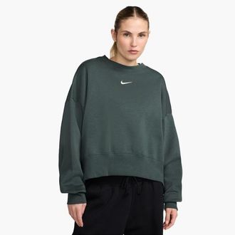Nike: Green Sweaters now up to −61% | Stylight