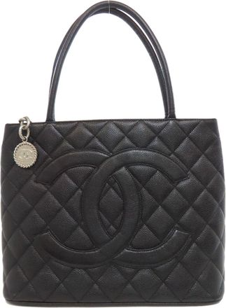 Chanel Black Leather Tote Bag (Pre-Owned)
