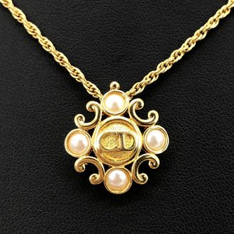 Dior Gold Plated Flower Pendant On Delicate Womens Chain (Pre-Owned)