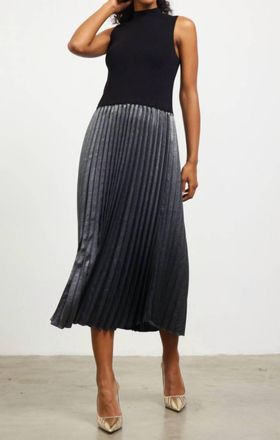 Skies Are Blue Clothing Pleated Contrast Mock Neck Dress In Black