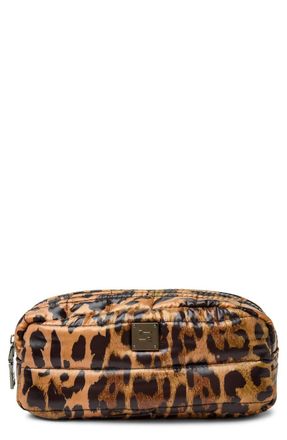 Think Royln Womens Touch Up Bag In Leopard