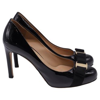 Ferragamo Ferragamo Vara Bow Pumps in Black Patent Leather